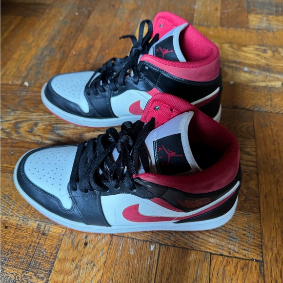 Jordan - Picture 2 of 7